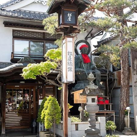 Hotel Jizokan Matsuya Ryokan à Nagano Extérieur photo