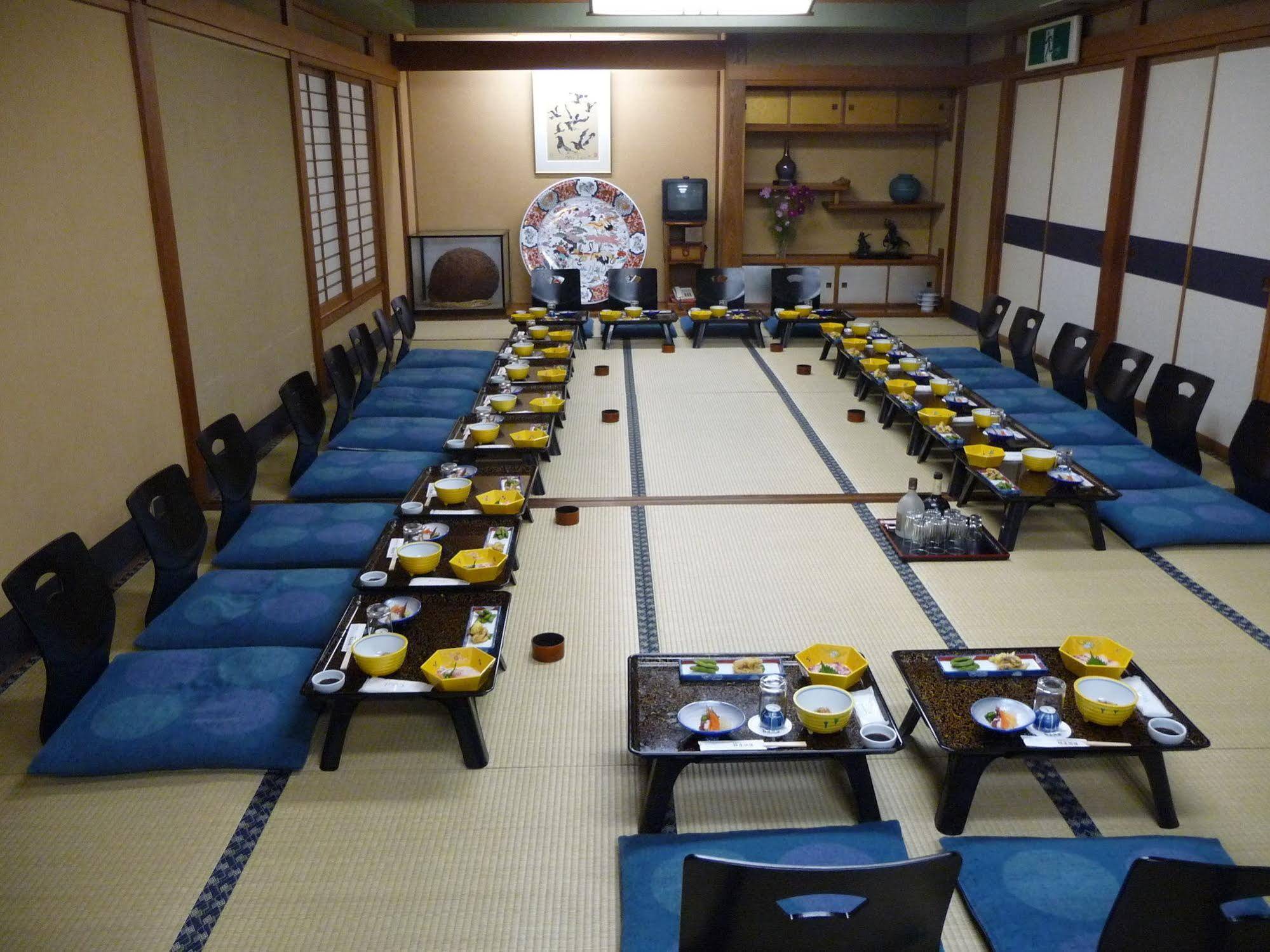 Hotel Jizokan Matsuya Ryokan à Nagano Extérieur photo