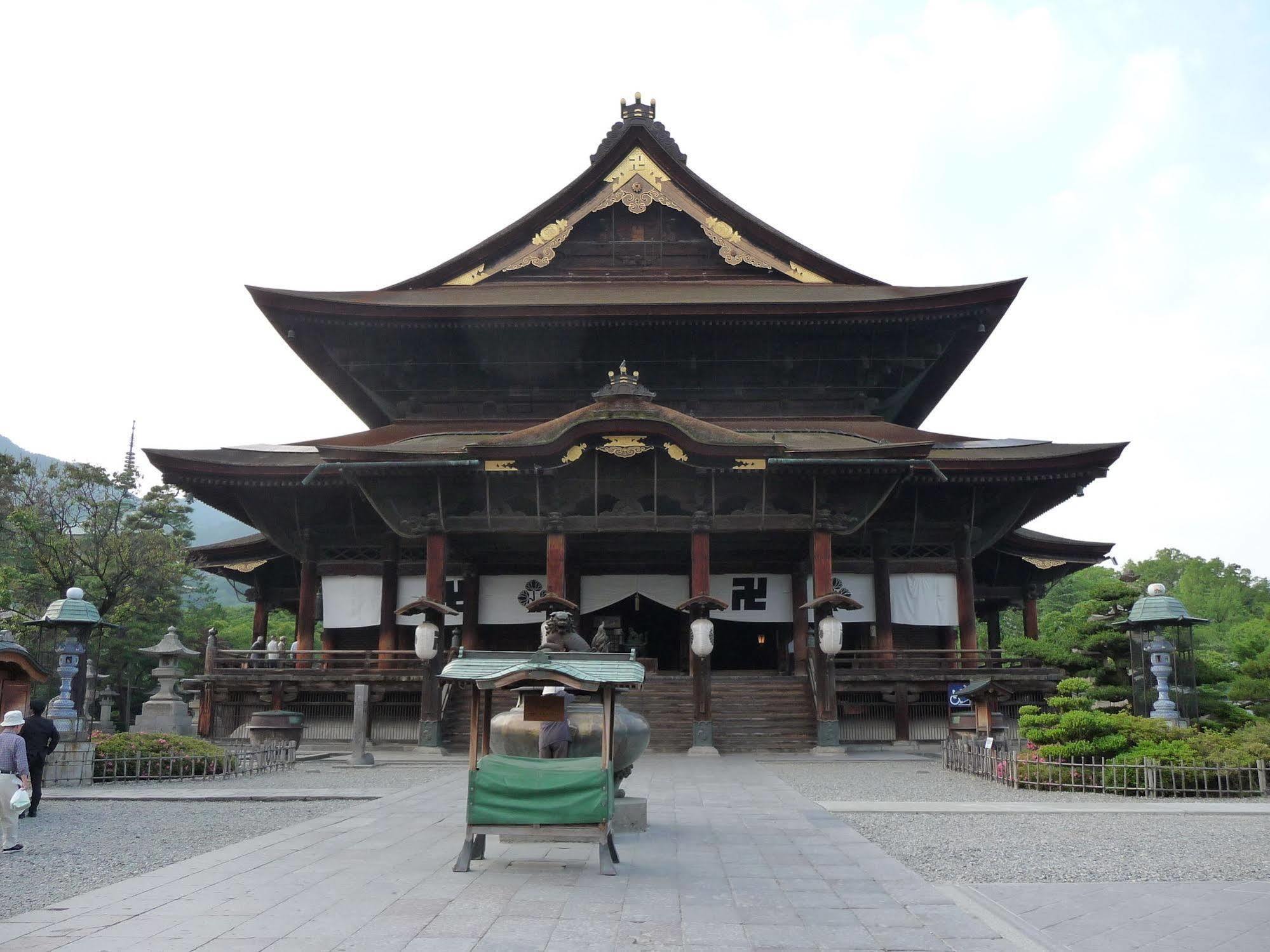 Hotel Jizokan Matsuya Ryokan à Nagano Extérieur photo